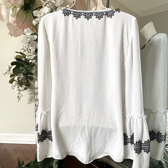 WHBM Medallion Embroidery Blouse - Picture 2 of 7